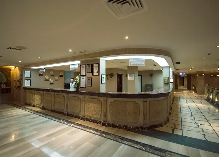 منتجع وسبا صني دايز إل بالاسيو